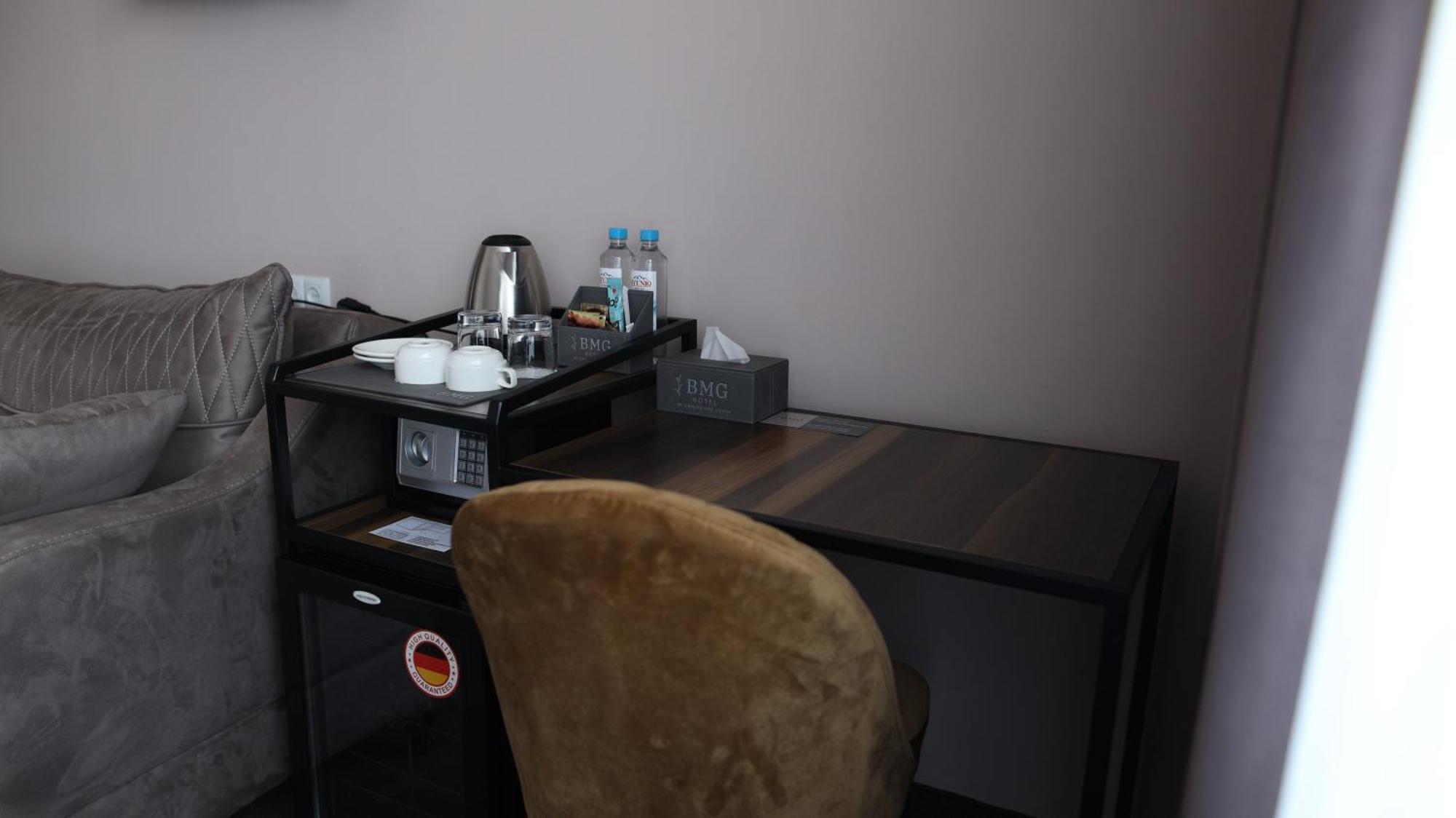 Bmg Hotel By Grigoryans Group กอริส ภายนอก รูปภาพ