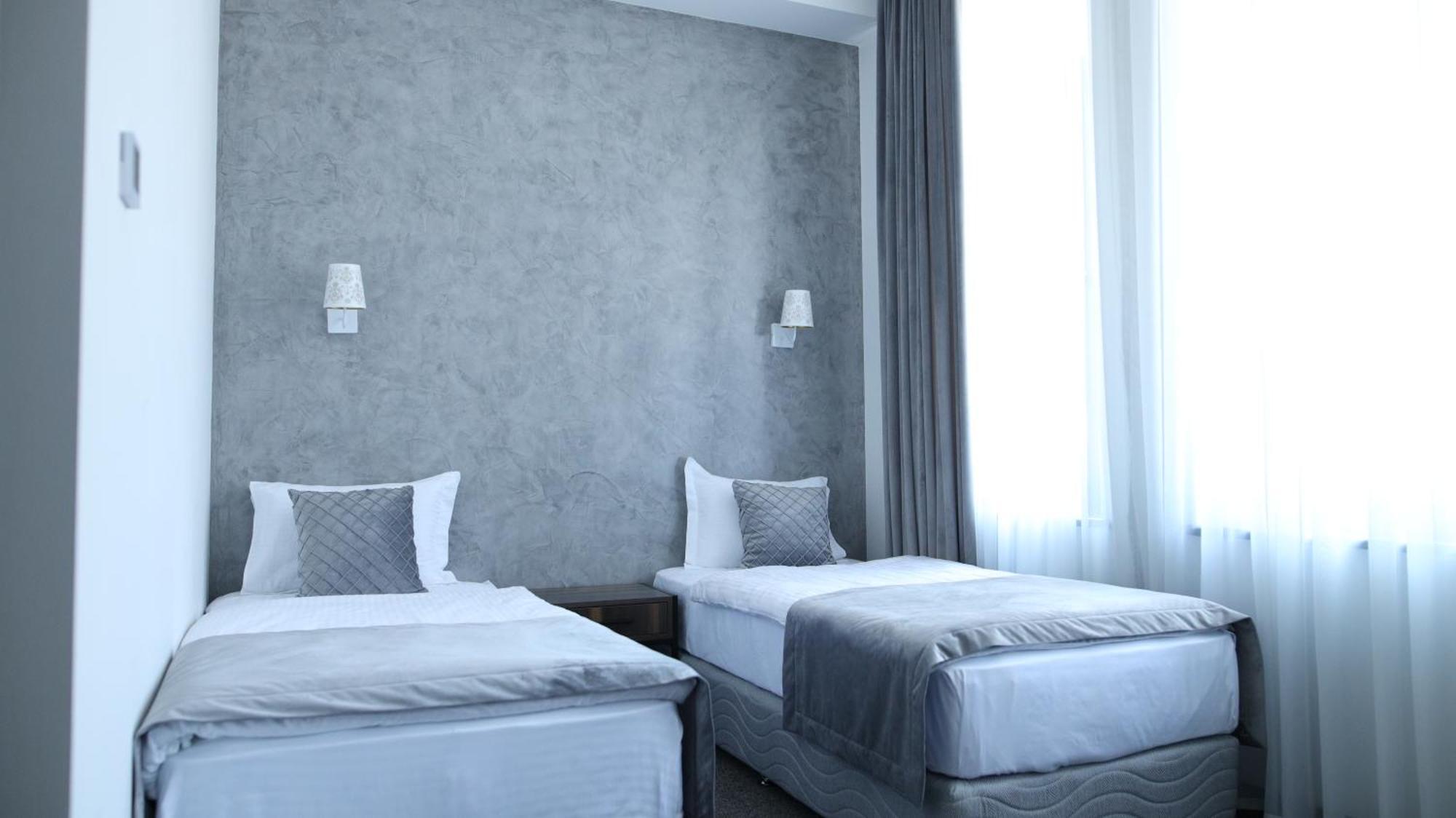 Bmg Hotel By Grigoryans Group กอริส ภายนอก รูปภาพ